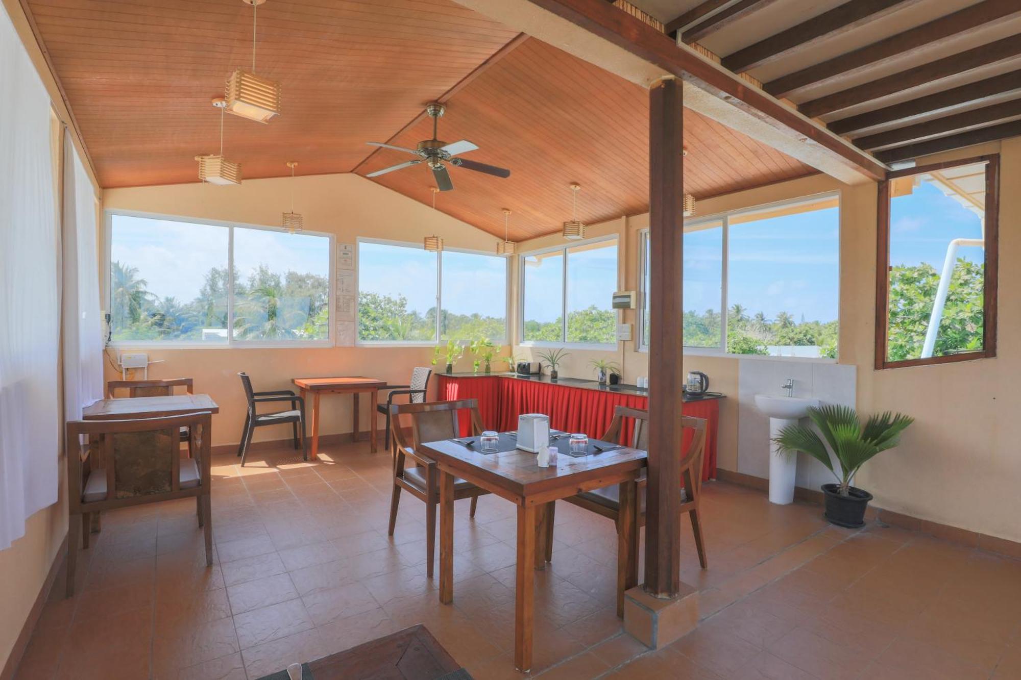 Nemo Inn Omadhoo Εξωτερικό φωτογραφία